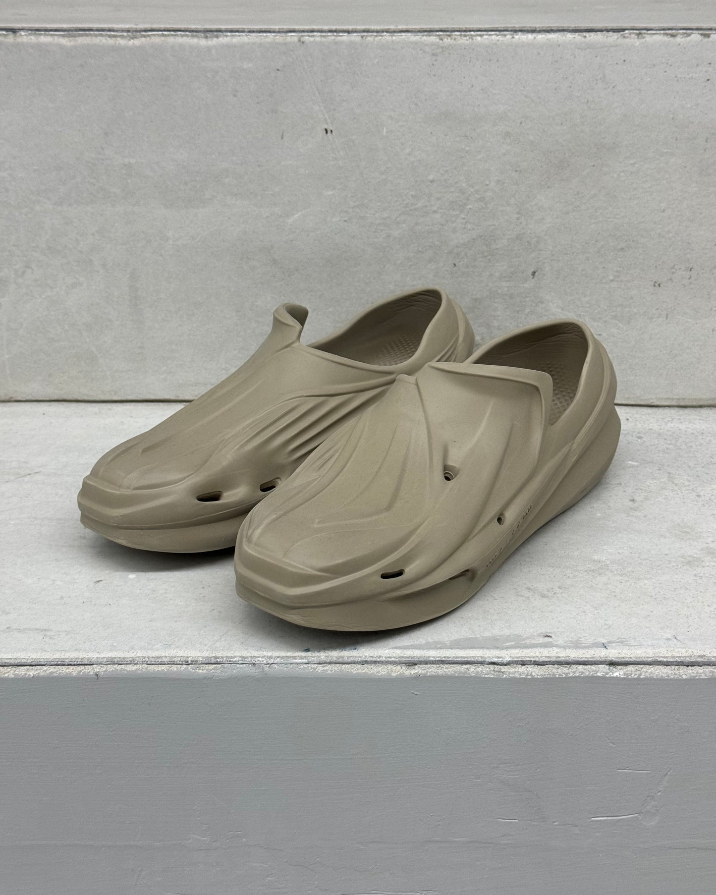 1017 ALYX 9SM SS22 MONO SLIP ON MULES