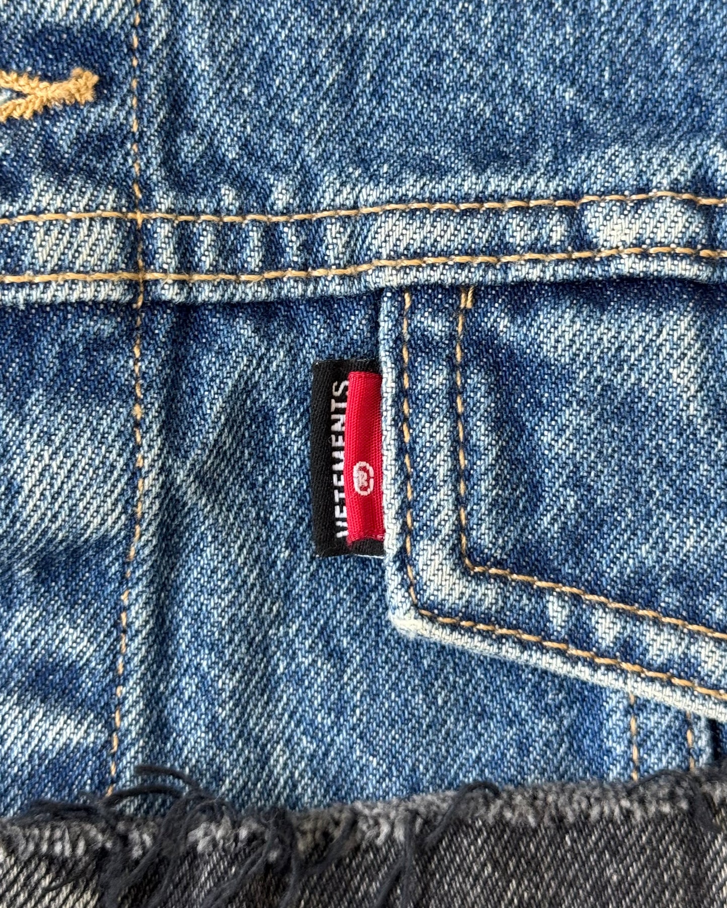 LEVIS X VETEMENTS FW19 PATCHWORK DENIM JACKET