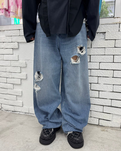 BALENCIAGA PRE-FALL 2021 RIPPED BAGGY JEANS