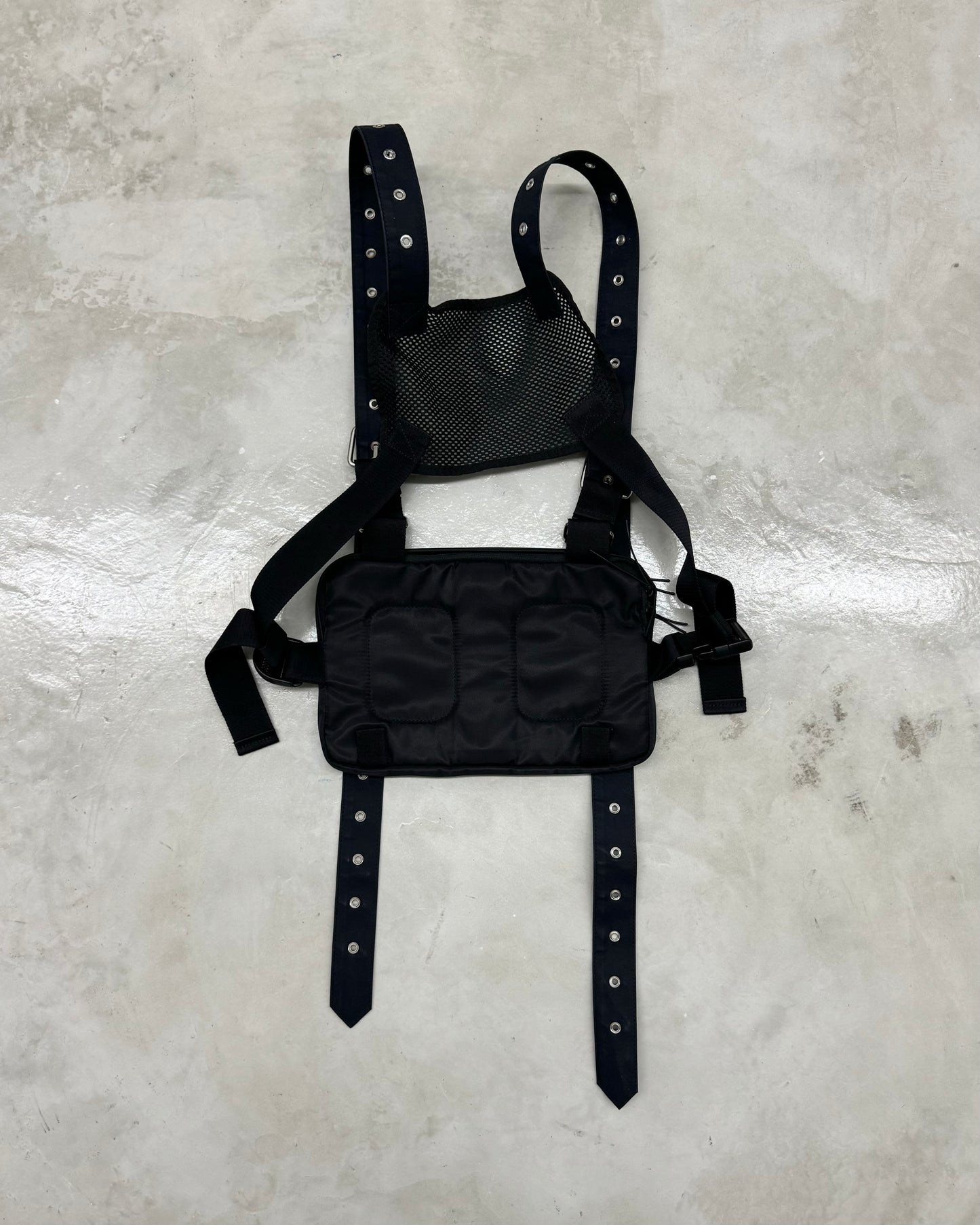 1017 ALYX 9SM X MACKINTOSH SS19 STRAP CHEST RIG