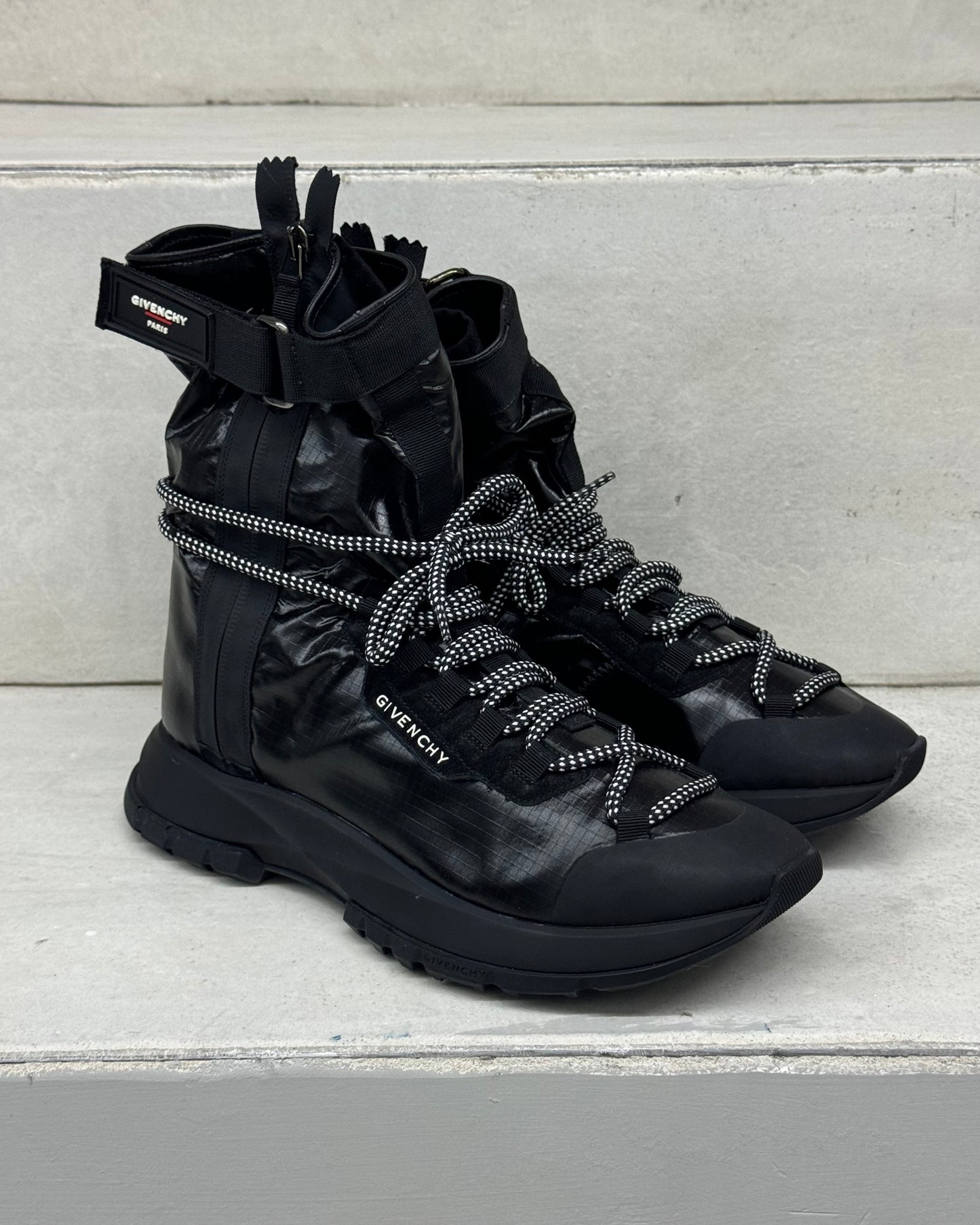 GIVENCHY SS20 SPECTRE ZIP SNEAKERS