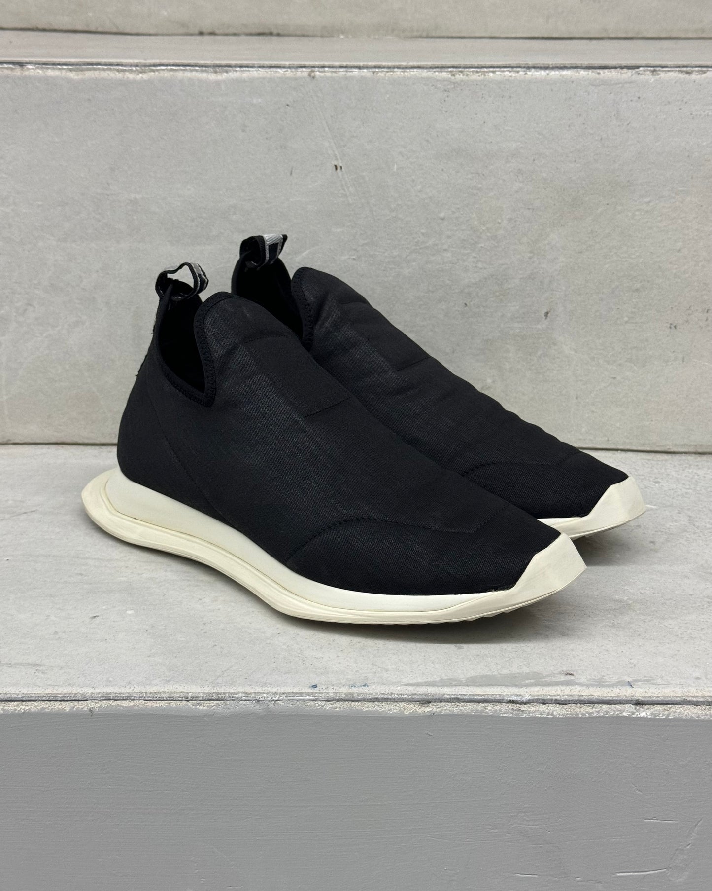 RICK OWENS DRKSHDW SS19 NEW RUNNER SNEAKERS