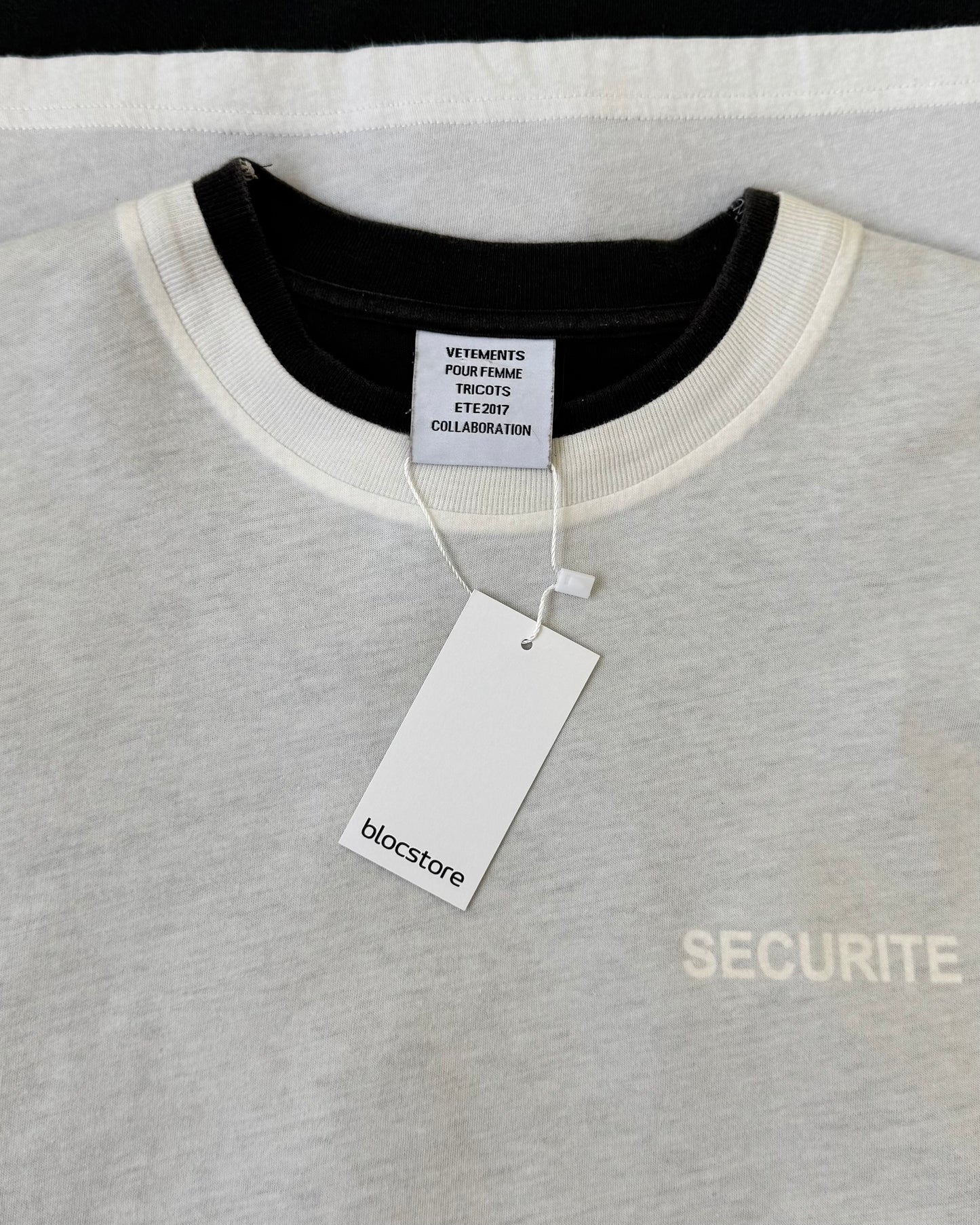 VETEMENTS X HANES SS17 DOUBLE LAYERED SECURITE TEE